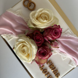Weeding Cake